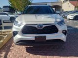 Used 2023 Toyota Highlander Bronze Edition image 2