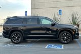 New 2025 Chevrolet Traverse LT w/ Sun and Wheel Package image 3
