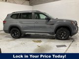 New 2025 Volkswagen Atlas Peak Edition SE image 4