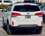 Used 2015 Kia Sorento LX image 4