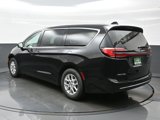 New 2025 Chrysler Pacifica Select image 4