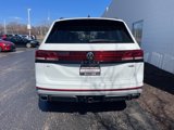New 2025 Volkswagen Atlas Peak Edition SE image 4