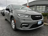 New 2025 Chrysler Pacifica Select image 2