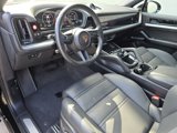 Certified 2024 Porsche Cayenne Coupe image 4