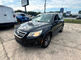 Used 2011 Volkswagen Tiguan SEL image 3