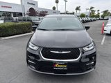 New 2025 Chrysler Pacifica Select image 4