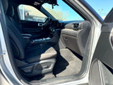 Used 2020 Ford Explorer XLT image 3
