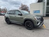 New 2025 Volkswagen Atlas Peak Edition SE image 3