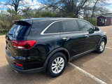 Used 2019 Kia Sorento L image 4
