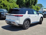 New 2025 Nissan Pathfinder Platinum image 6