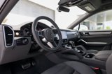 Used 2023 Porsche Cayenne S Platinum image 4