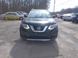 Used 2017 Nissan Rogue SV image 2