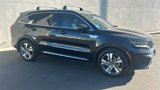 Used 2023 Kia Sorento SX Prestige image 3