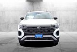 New 2025 Volkswagen Atlas Peak Edition SE image 4