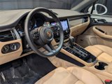 Certified 2024 Porsche Macan image 4