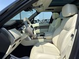 New 2025 Land Rover Range Rover Long Wheelbase SE image 3
