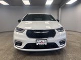 New 2025 Chrysler Pacifica Select image 4