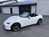 Used 2016 MAZDA MX-5 Miata Grand Touring image 2