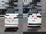 Used 2022 Volkswagen Tiguan SE R-Line image 4