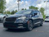 New 2025 Chrysler Pacifica Select image 4
