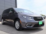 Used 2023 Chrysler Pacifica Touring-L image 6