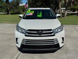 Used 2018 Toyota Highlander XLE image 2