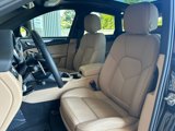 Certified 2025 Porsche Macan image 5