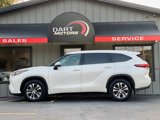 Used 2021 Toyota Highlander XLE image 4