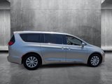 Used 2018 Chrysler Pacifica Touring-L image 4