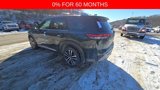New 2025 Nissan Pathfinder Platinum image 4