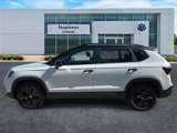 New 2025 Volkswagen Taos SE image 3