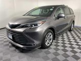 Used 2023 Toyota Sienna Platinum image 4
