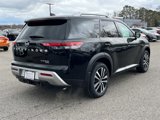 New 2025 Nissan Pathfinder Platinum image 4