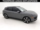 Used 2024 Porsche Cayenne image 1