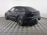 Certified 2025 Porsche Macan Electric image 3