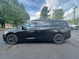 New 2025 Chrysler Pacifica Select image 5