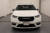 Used 2023 Chrysler Pacifica Limited image 3