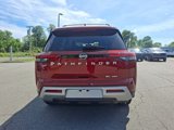 New 2025 Nissan Pathfinder SL image 6