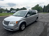Used 2010 Chrysler Town & Country Touring image 3