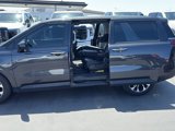 Used 2024 Kia Carnival EX image 2