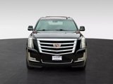 Used 2016 Cadillac Escalade Luxury image 2