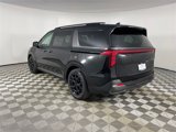 New 2025 Kia Carnival SX image 4
