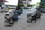 Used 2022 Volkswagen Atlas SE image 2