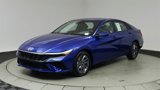 Used 2024 Hyundai Elantra SEL image 3
