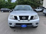 Used 2019 Nissan Frontier SV image 2