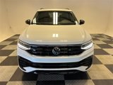 Certified 2024 Volkswagen Tiguan SE R-Line image 2