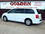 Used 2020 Dodge Grand Caravan SXT image 2