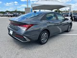 Used 2024 Hyundai Elantra SEL image 4