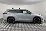 New 2025 Toyota Highlander XSE image 3