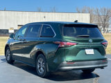 Used 2021 Toyota Sienna LE image 4